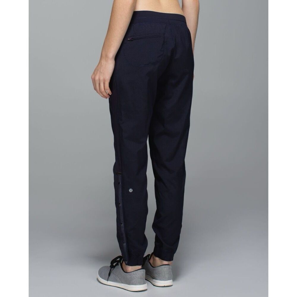 Lululemon Var-city Track Navy Blue Jogger Pants Lightweight Pockets Sz 6 Gym